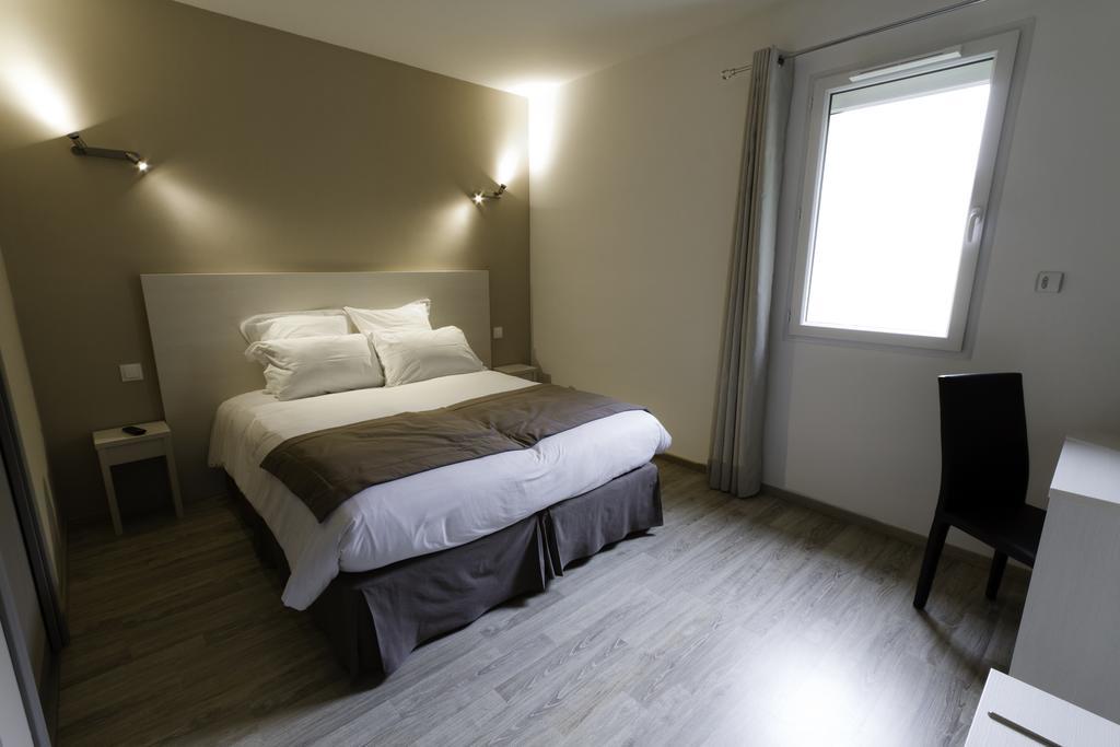 Hotel Les Petits Oreillers Saint-Martin-dʼArdèche Rum bild